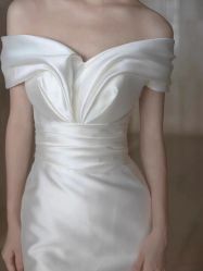-衣贝姿婚纱礼服馆