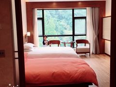 -天明山温泉大酒店