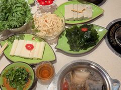 -一叶一世界·素食餐厅(锦华万达店)