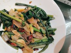 -辛香味烧鱼馆·非遗技艺·排骨红烧肉(光谷医药园店)