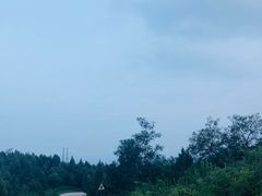 -鬼笑石后山停车场