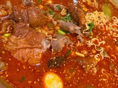 -张翻越·川渝冒菜·武汉黑鸭煲(城北万象城店)