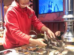 -青瓦炭韩潮烤肉(花园道店)