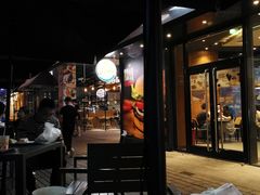 露天位-汉堡王(徐汇绿地缤纷店)