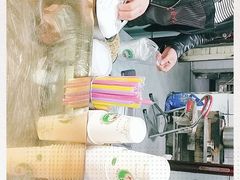 -马杰金城马爷牛奶鸡蛋醪糟·清真(正宁路店)