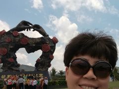-亚龙湾国际玫瑰谷