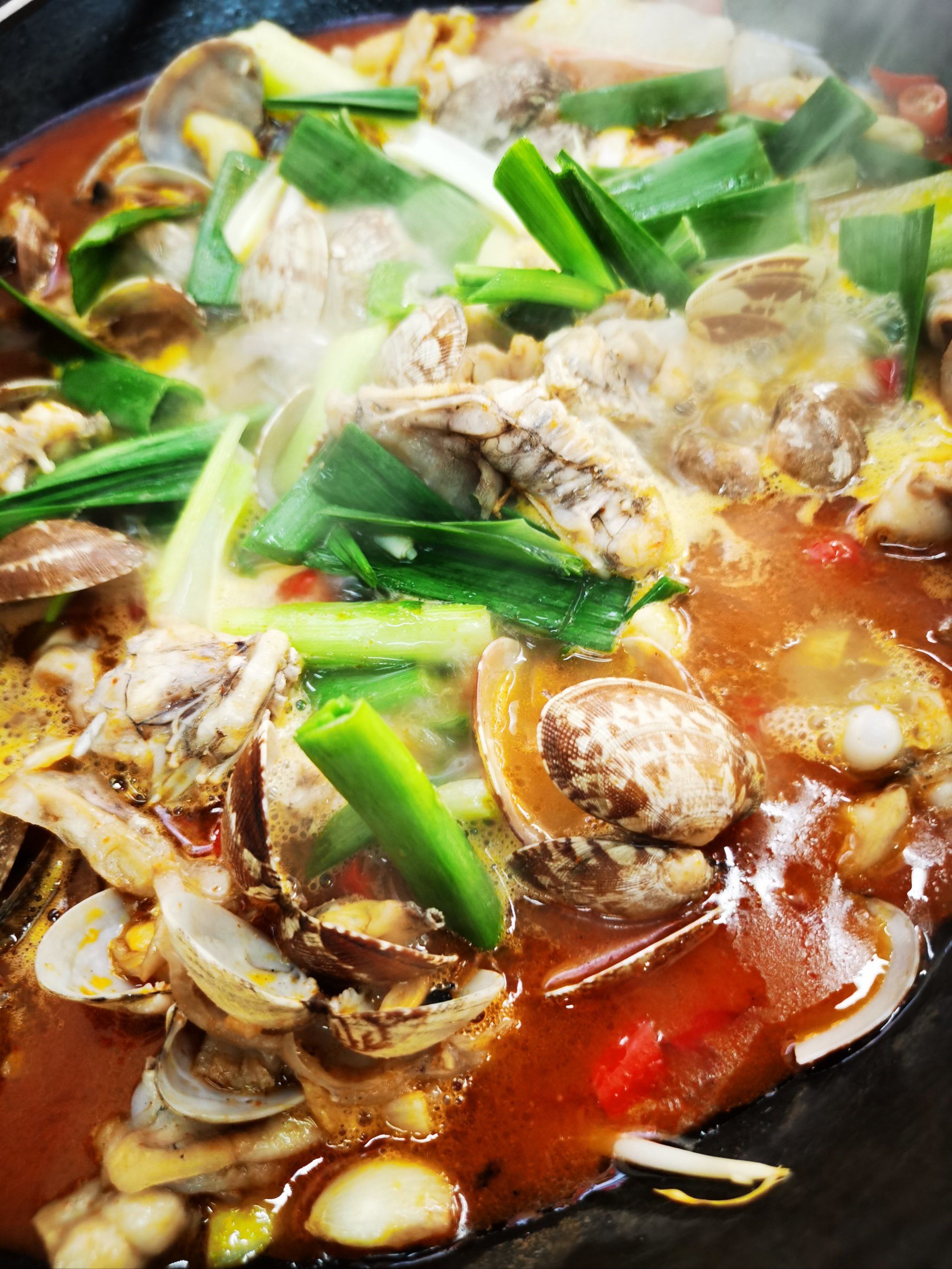 午餐一锅花甲牛蛙 神清气爽一个下午