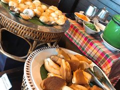 -彩虹云霄酒店75层国际自助餐