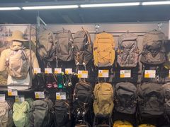 -迪卡侬(西三旗店)