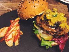 -HIGH FIVE哈福手工汉堡(桂林路店)