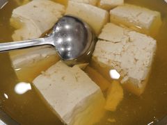 -石磨豆花家常菜·牦牛排土火锅