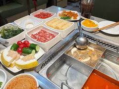 -海底捞火锅(杭州滨江九宜城店)