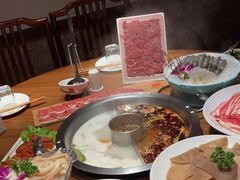 -佬土鹅肠火锅(解放路店)