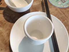 餐具摆设-德兴show鲜·蒸汽海鲜火锅餐厅(格创悦里店)