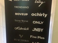 -佛罗伦萨小镇广佛名品奥特莱斯(疏港路店)