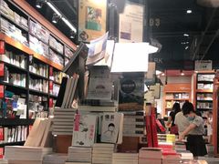 -西西弗书店(城西银泰城店)