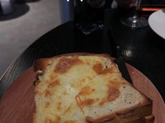 -wineapp葡萄酒餐吧(外滩金融中心店)
