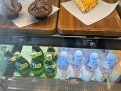 -星巴克臻选(上海合生汇1F店)