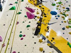 -问山MountQuest攀岩馆