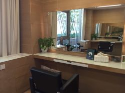 -CARR SALON