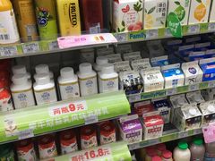 -全家便利店(江湾镇站店)