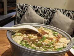 -苹果树下艺术餐厅(宋庄店)