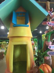 -维佳童话镇演出现场(徐东店)