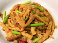 油焖干笋-吕氏疙瘩汤·私家菜馆(慈云寺店)