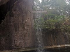 -伍山海滨石窟