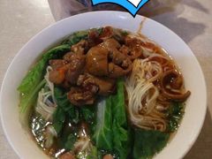 -渝之汇牛肉豌杂面