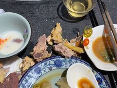 -大匠工房古船木艺术餐厅·猪肚鸡专门店(长白仙岛店)