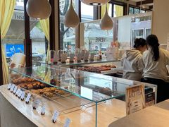 -VERIE BAKEHOUSE