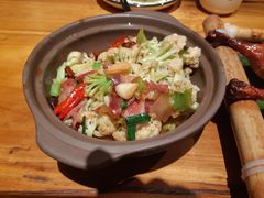 -老滇山寨•云南特色菜•地方菜•民族风情歌舞表演(金碧店)