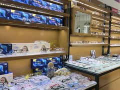 -罗伯特眼镜·蔡司官方授权(罗湖国贸店)