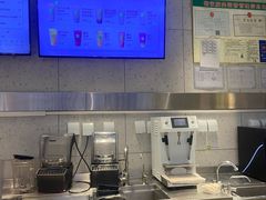 -奈雪的茶(亨特国际广场店)