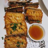 晚上人很多，菜品价格非常公道