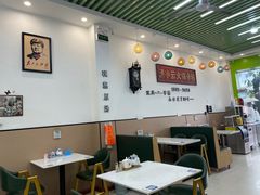 -汤小云火锅米线(钻汇广场店)
