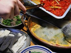 -洱火云南酸菜牛肉火锅(石景山当代商城店)