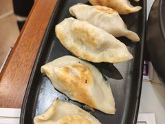 油渣酸菜煎饺-东方饺子王(新奥购物中心店)
