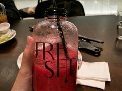 火龙果芒果汁-新鲜誌·新派食集(万象天地店)
