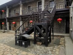 -清风小镇闯关东影视基地