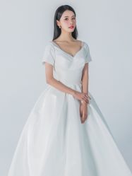-LA GRACE高端婚纱礼服定制馆