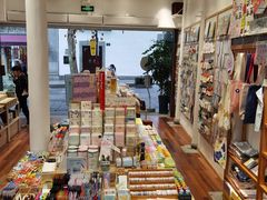 -猫的天空之城概念书店(杭州南宋御街店)