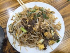 牛肉炒粉干-凡老头米线砂锅(古荡新村西粮站)