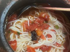 -李记特色罐罐米线(重庆中环大厦店)