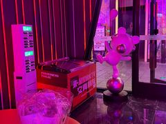 -瑞虹新天地月亮湾