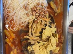 -在巷子里的烤肉店·螺蛳粉烤鱼·牛蛙(和美城店)
