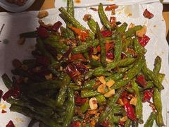 干煸豆角-小俩口烧烤东北菜(双井店)