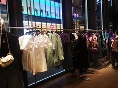 -URBAN REVIVO(深圳华润万象天地店)