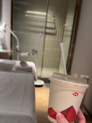 -伊丽汇